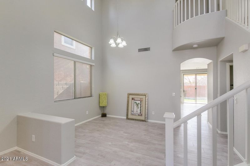 3933 E Bridgeport Pw, Gilbert, AZ 85295