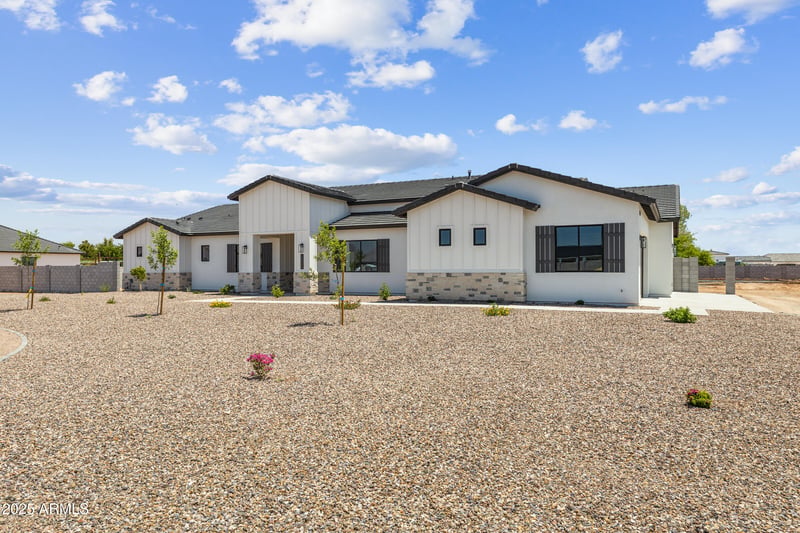 3933 E Freeman Ln, San Tan Valley, AZ 85140