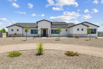 3933 Freeman Ln, San Tan Valley, AZ 85140