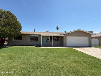 3933 Myrtle Ave, Phoenix, AZ 85051