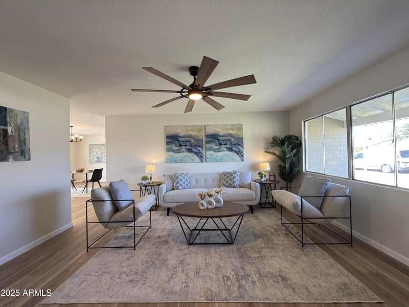 3933 Myrtle Ave, Phoenix, AZ 85051