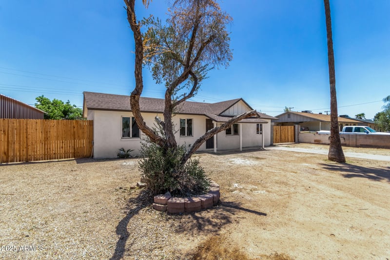 3933 Nancy Ln, Phoenix, AZ 85041