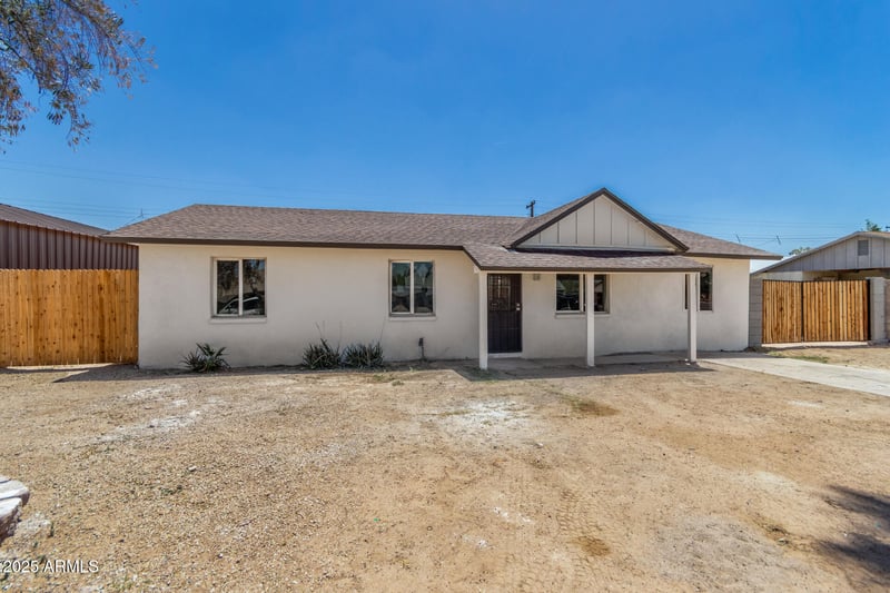 3933 Nancy Ln, Phoenix, AZ 85041