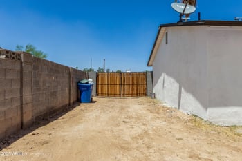 3933 Nancy Ln, Phoenix, AZ 85041