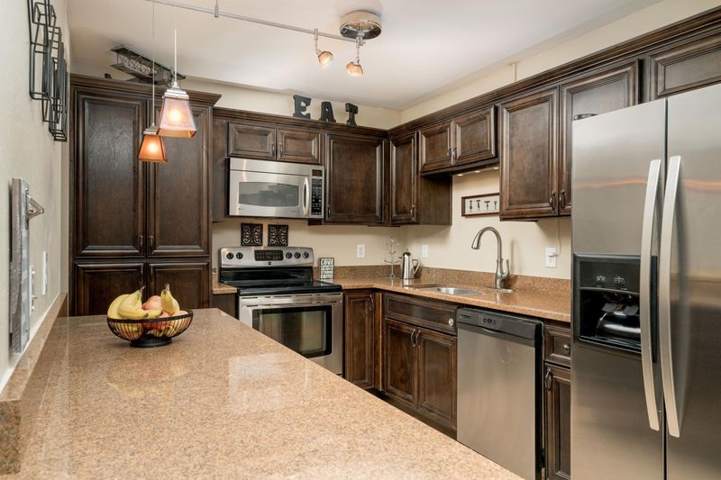3934 E Mulberry Dr, Phoenix, AZ 85018