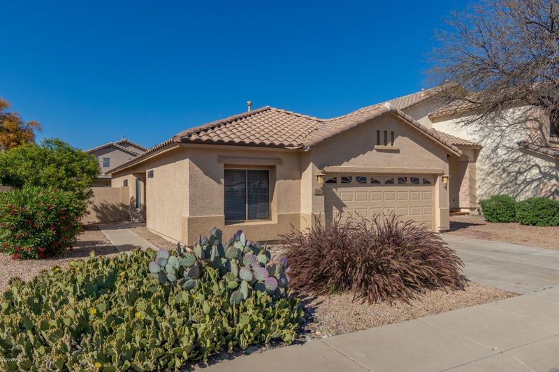 3934 W Hackamore Dr, Phoenix, AZ 85083