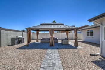 3934 Meadow Dr, Glendale, AZ 85308