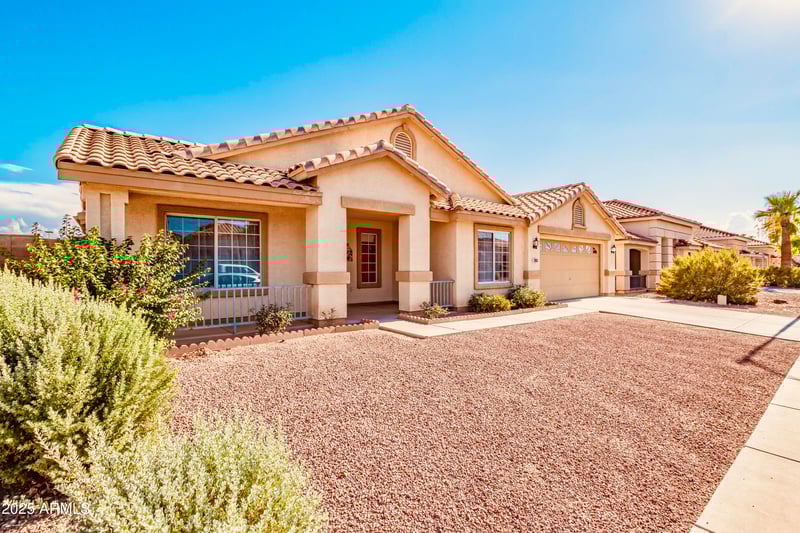 3935 Charter Oak Rd, Phoenix, AZ 85029