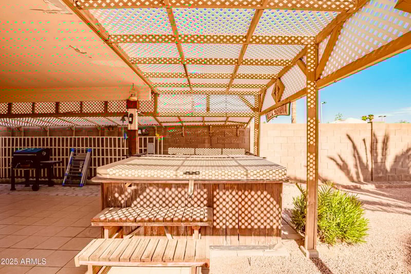 3935 Charter Oak Rd, Phoenix, AZ 85029