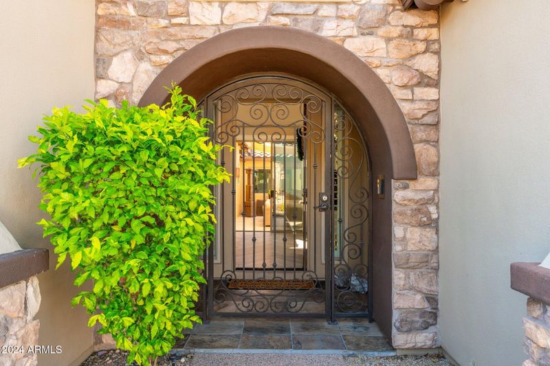 3935 E Parkside Ln, Phoenix, AZ 85050
