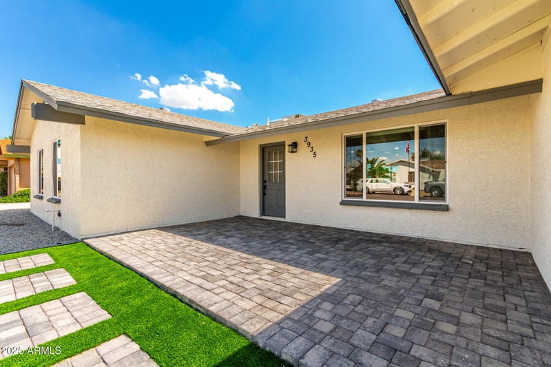 3935 Muriel Dr, Glendale, AZ 85308