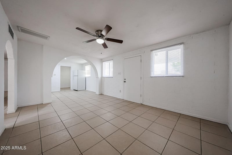 3935 Palm Ln, Phoenix, AZ 85009