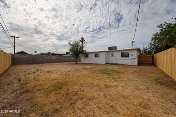 3935 Palm Ln, Phoenix, AZ 85009