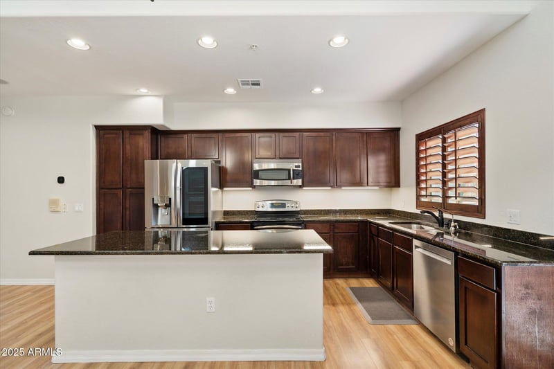 3935 Rough Rider Rd #1034, Phoenix, AZ 85050