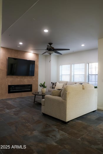 3935 Rough Rider Rd #1140, Phoenix, AZ 85050