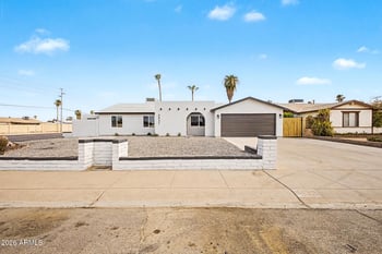 3937 Andorra Dr, Phoenix, AZ 85032