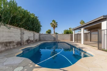 3937 Wood Dr, Phoenix, AZ 85029