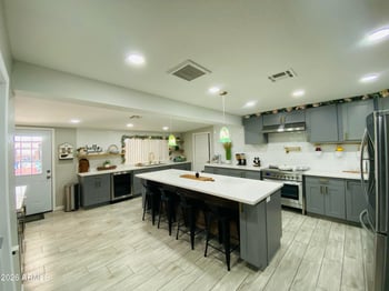 3938 Lynne Ln, Phoenix, AZ 85041