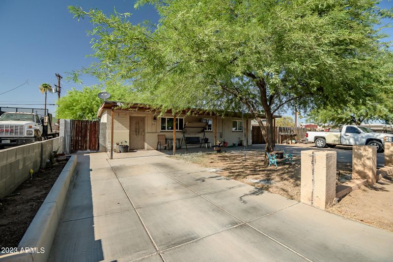 3938 W Monte Vista Rd, Phoenix, AZ 85009