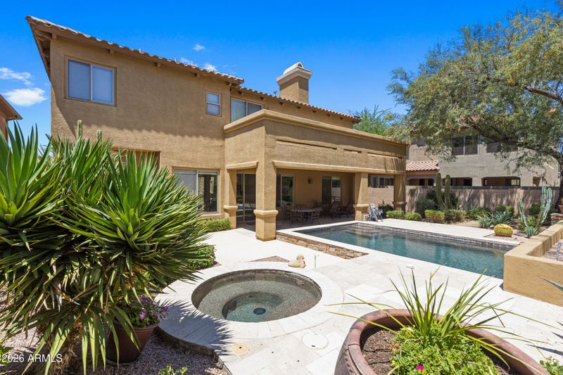 3939 E Crest Ln, Phoenix, AZ 85050