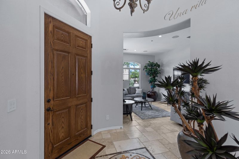 3939 E Crest Ln, Phoenix, AZ 85050