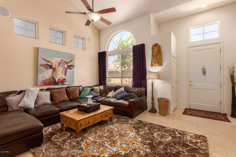 3939 E Pollack St, Phoenix, AZ 85042