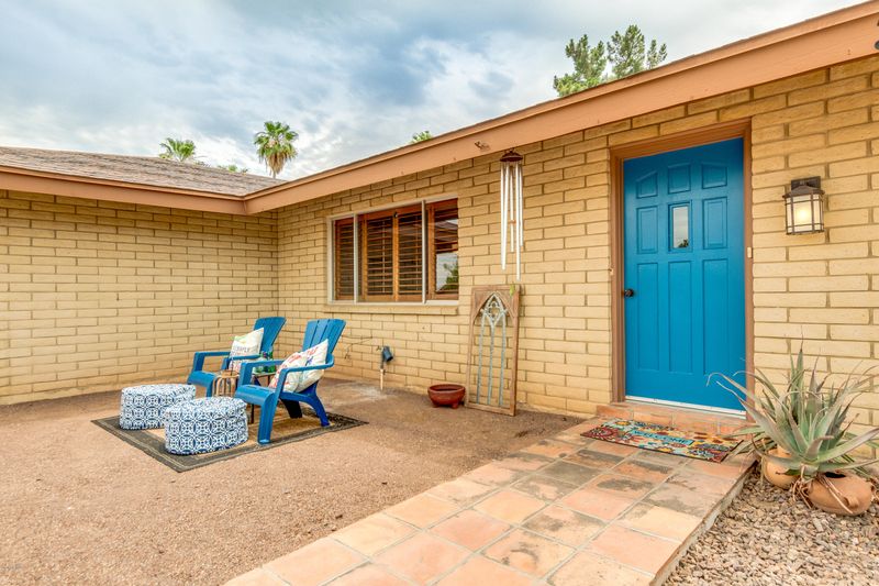 3939 E Shangri La Rd, Phoenix, AZ 85028