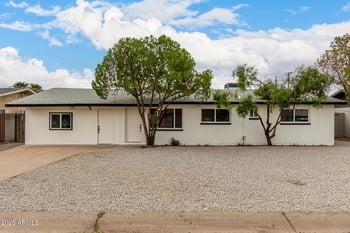 3939 Harmont Dr, Phoenix, AZ 85051