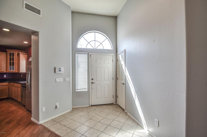 3940 E Branham Ln, Phoenix, AZ 85042