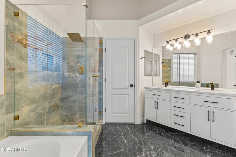 3940 Minton St, Phoenix, AZ 85042