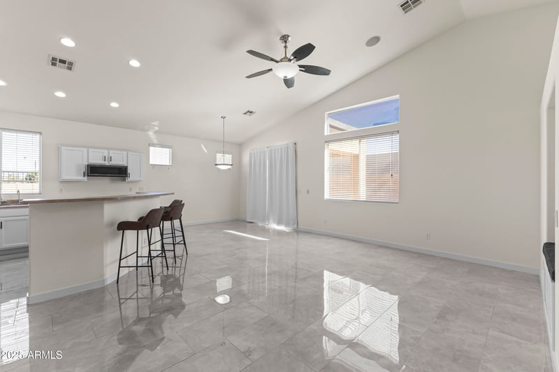 3940 Minton St, Phoenix, AZ 85042