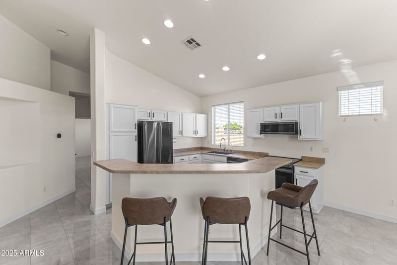 3940 Minton St, Phoenix, AZ 85042