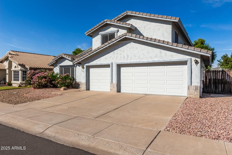 3940 Park View Ln, Glendale, AZ 85310