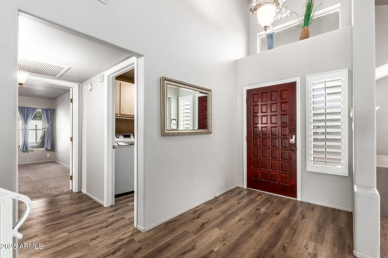 3940 Park View Ln, Glendale, AZ 85310