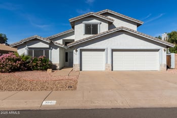 3940 Park View Ln, Glendale, AZ 85310