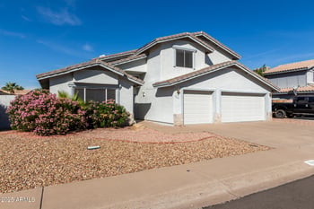 3940 Park View Ln, Glendale, AZ 85310