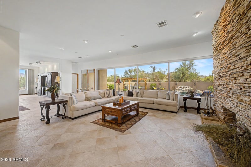39405 N Spur Cross Rd, Cave Creek, AZ 85331