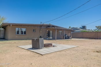 3941 Mercer Ln, Phoenix, AZ 85028