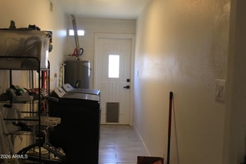 3941 W Desert Hills Dr, Phoenix, AZ 85029