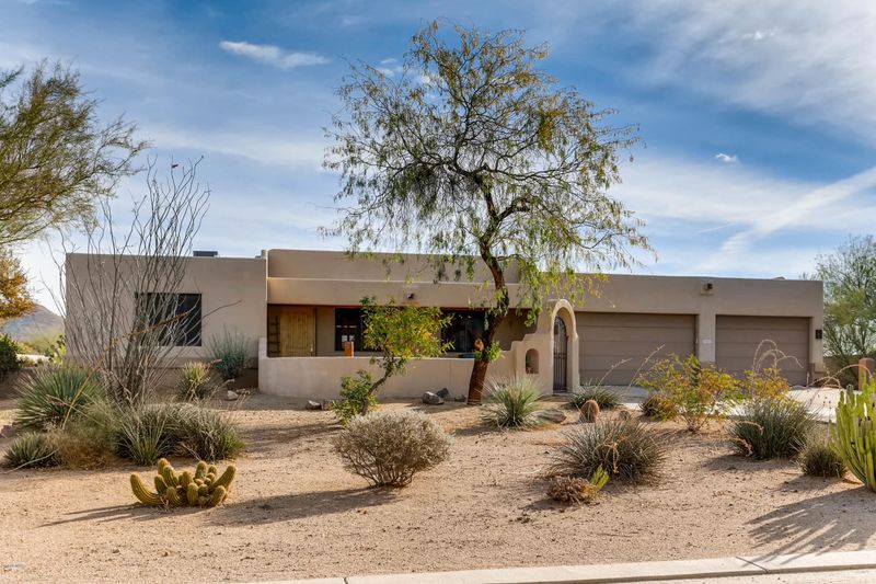 39417 N 2nd Pl, Phoenix, AZ 85086