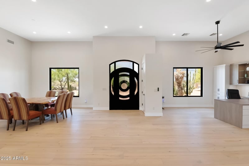 39419 7th Ave, Phoenix, AZ 85086