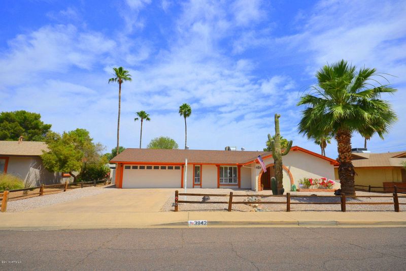 3942 E Cholla St, Phoenix, AZ 85028