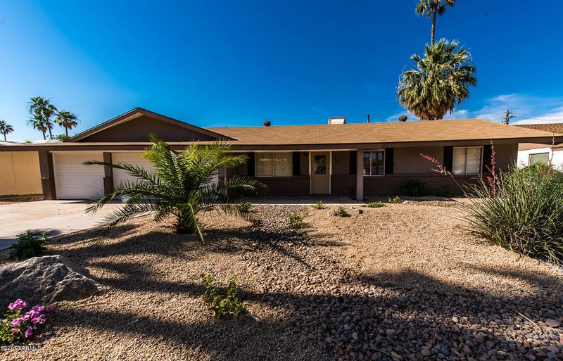 3942 E Shangri La Rd, Phoenix, AZ 85028