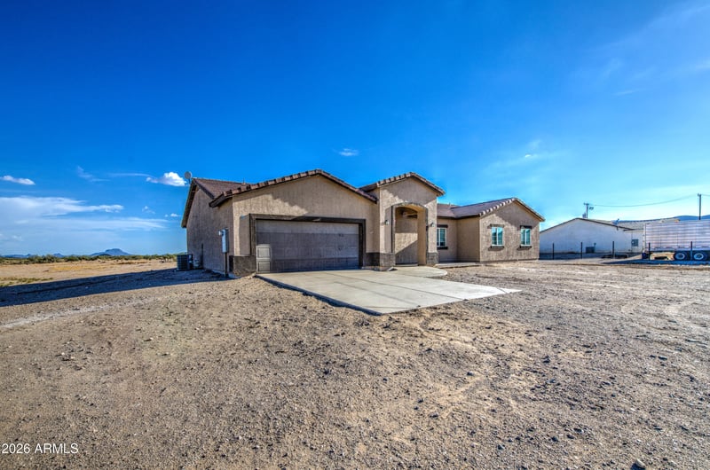 39425 Buckeye Rd, Tonopah, AZ 85354