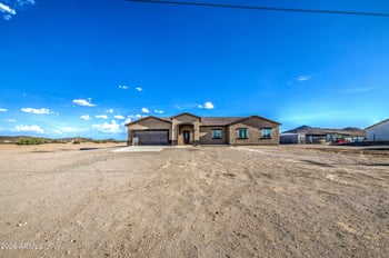 39425 Buckeye Rd, Tonopah, AZ 85354