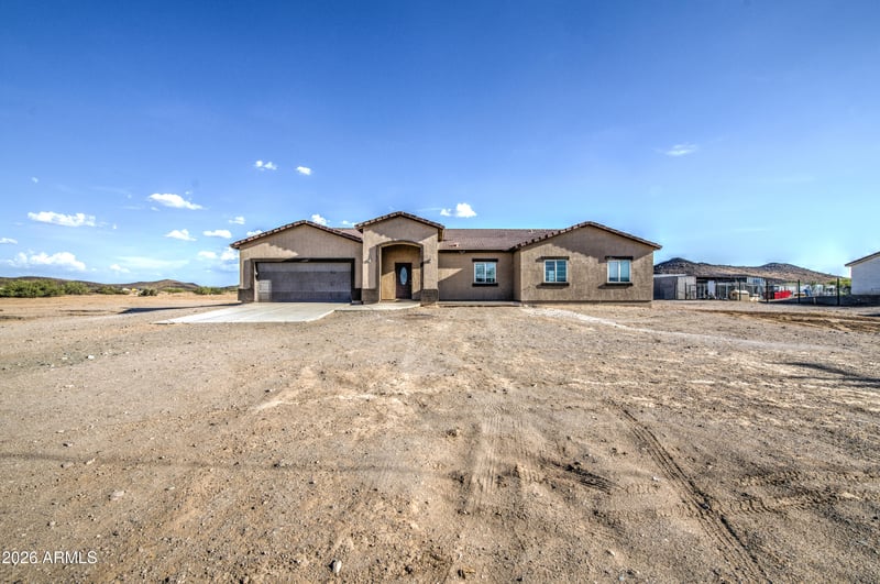 39425 Buckeye Rd, Tonopah, AZ 85354