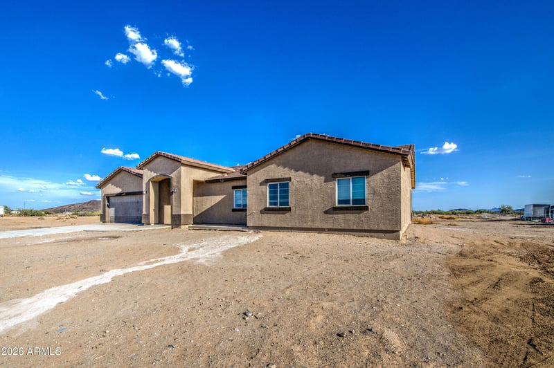 39425 Buckeye Rd, Tonopah, AZ 85354