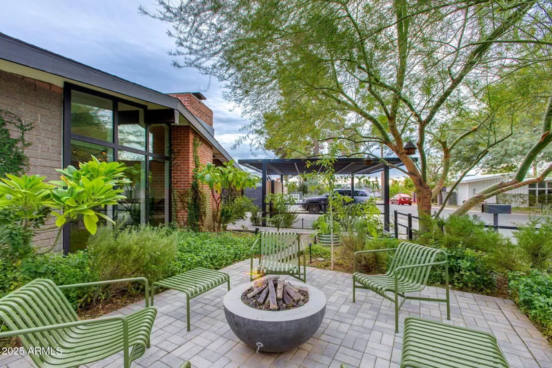 3943 45th Pl, Phoenix, AZ 85018