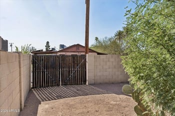 3944 14th St, Phoenix, AZ 85014
