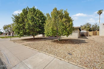3944 W Redfield Rd, Phoenix, AZ 85053